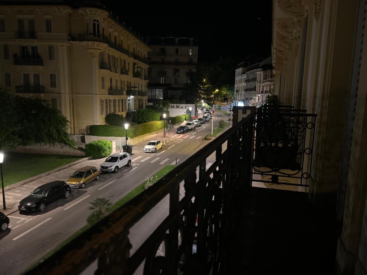 Hotel Savoy Aix-les-Bains Exteriér fotografie